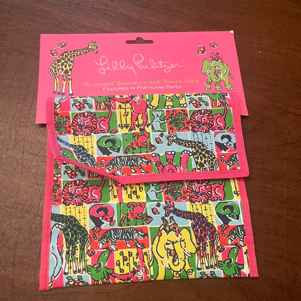 NWT Lilly Pulitzer Reusable Sandwich and snack sack .